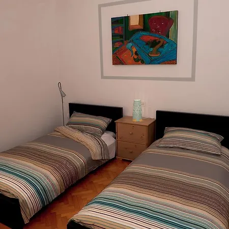 Konukevi Casa Corinna