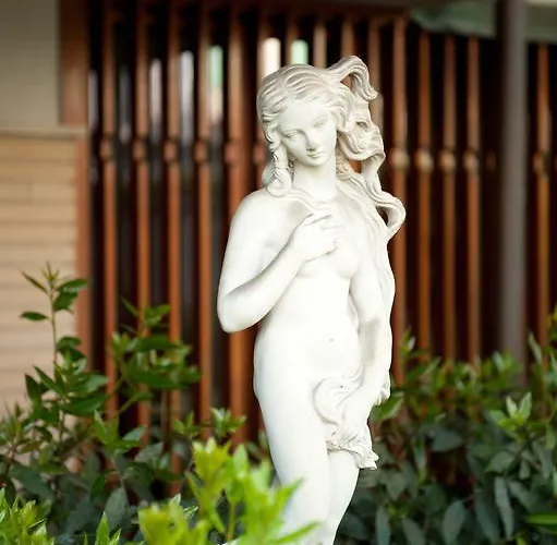 Casa Corinna 3*