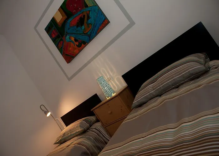 Casa Corinna 게스트하우스 3*